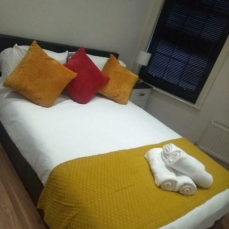 Clifton Apartment ลูตัน ภายนอก รูปภาพ