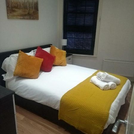 Clifton Apartment ลูตัน ภายนอก รูปภาพ