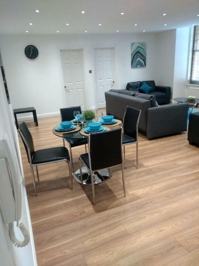 Clifton Apartment ลูตัน ภายนอก รูปภาพ