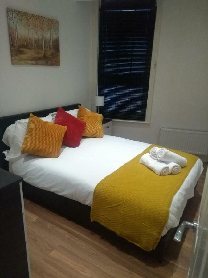 Clifton Apartment ลูตัน ภายนอก รูปภาพ
