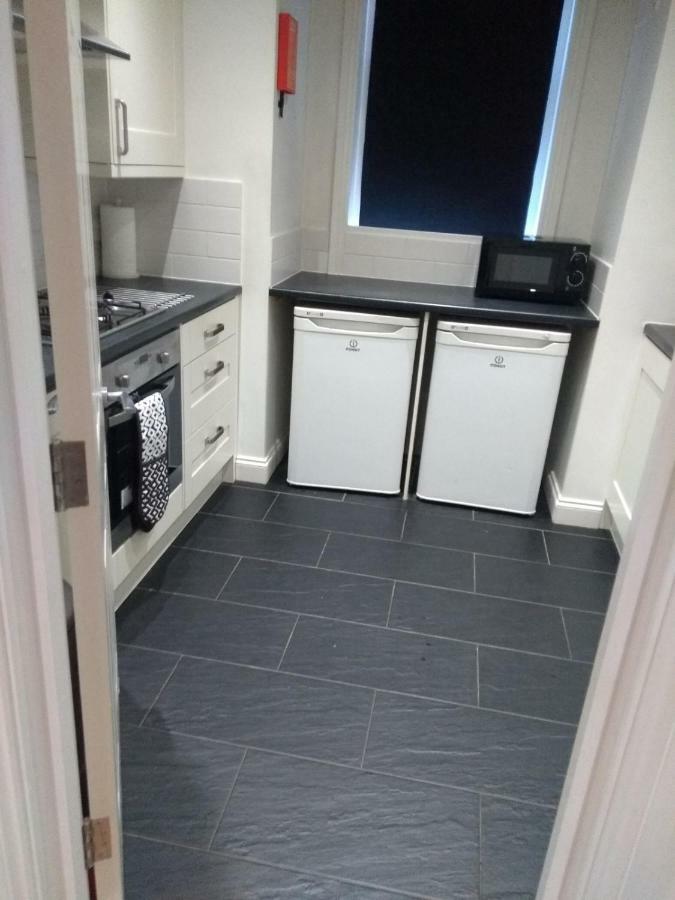Clifton Apartment ลูตัน ภายนอก รูปภาพ